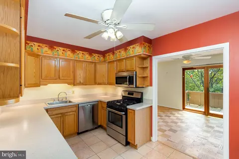 1 Hamill Rd #1F, Baltimore, MD 21210 photo 11