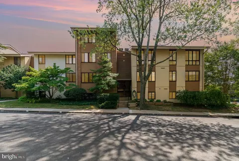 1 Hamill Rd #1F, Baltimore, MD 21210 photo 2