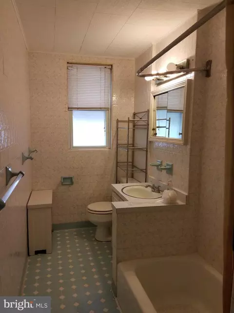 3412 Kenyon Ave, Baltimore, MD 21213 photo 14
