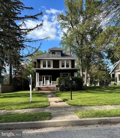 2212 Ken Oak Rd, Baltimore, MD 21209