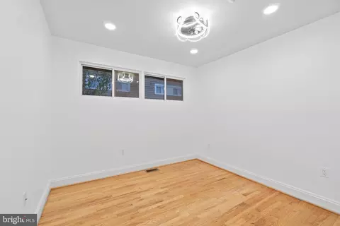 4507 Hamilton Ave, Baltimore, MD 21206 photo 9