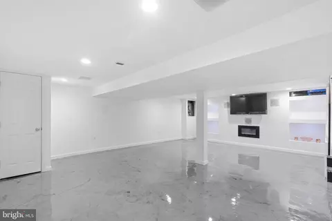 4507 Hamilton Ave, Baltimore, MD 21206 photo 18