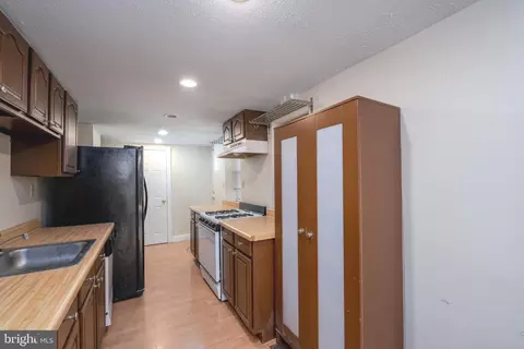 1834 E Pratt St E, Baltimore, MD 21231 photo 8