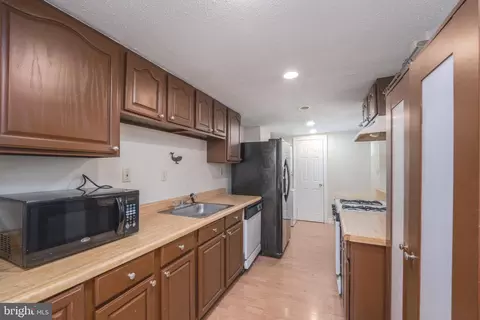 1834 E Pratt St E, Baltimore, MD 21231 photo 7