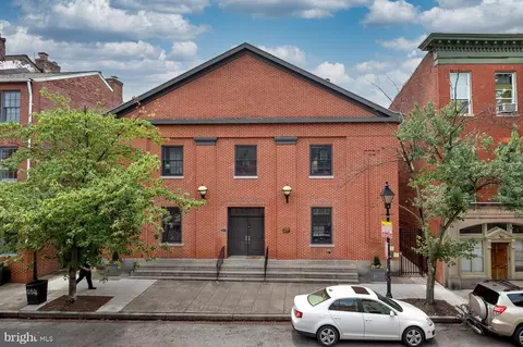 657 Washington Blvd #B, Baltimore, MD 21230