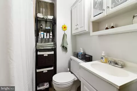 3900 Falls Rd, Baltimore, MD 21211 photo 17