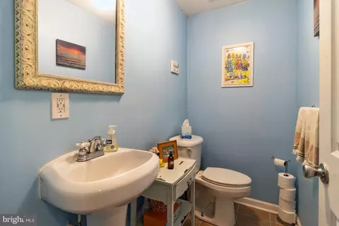 3900 Falls Rd, Baltimore, MD 21211 photo 13