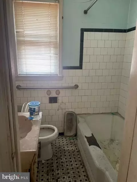 3727 Lyndale Ave, Baltimore, MD 21213 photo 4