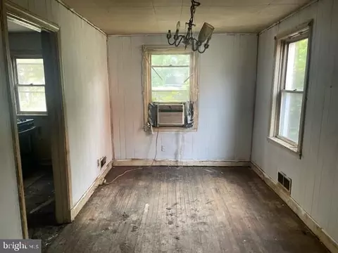 3727 Lyndale Ave, Baltimore, MD 21213 photo 3