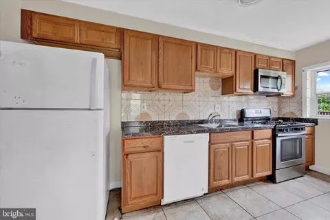 5917 Plumer Ave, Baltimore, MD 21206 photo 9