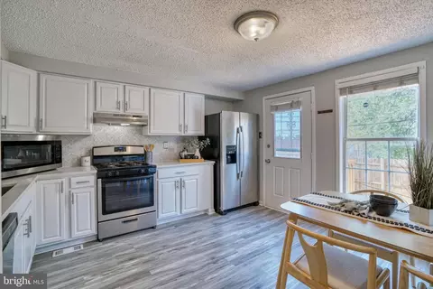 Kitchen - 516 Wyeth St, Baltimore, MD 21230 photo 2 of 4