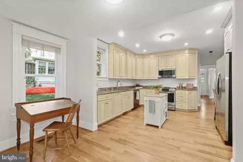 2107 Carterdale Rd, Baltimore, MD 21209 photo 14