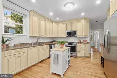 2107 Carterdale Rd, Baltimore, MD 21209 photo 12