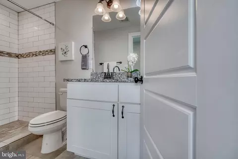 2436 Fleet St, Baltimore, MD 21224 photo 25