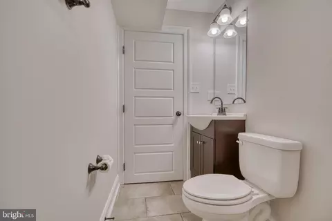 2436 Fleet St, Baltimore, MD 21224 photo 33