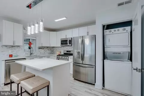 4700 Duncrest Ave, Baltimore, MD 21206 photo 17