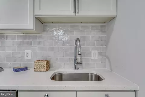 4700 Duncrest Ave, Baltimore, MD 21206 photo 59