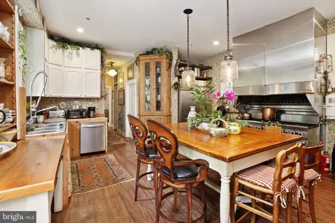 4 E Madison St, Baltimore, MD 21202 photo 24