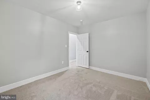 724 E 43rd St, Baltimore, MD 21212 photo 21
