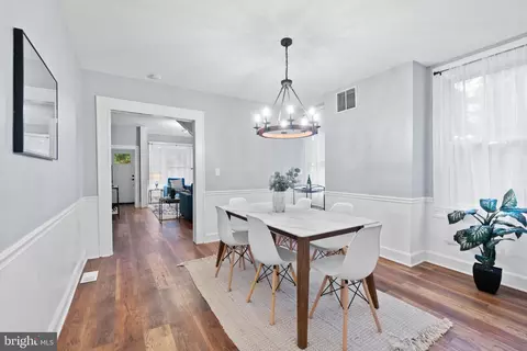 724 E 43rd St, Baltimore, MD 21212 photo 4