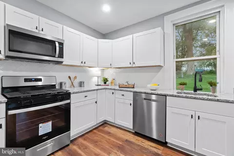 724 E 43rd St, Baltimore, MD 21212 photo 14