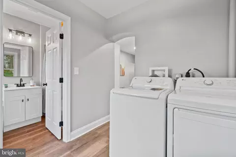 724 E 43rd St, Baltimore, MD 21212 photo 24
