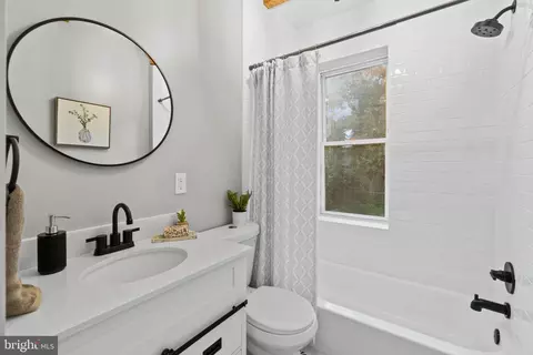 724 E 43rd St, Baltimore, MD 21212 photo 27