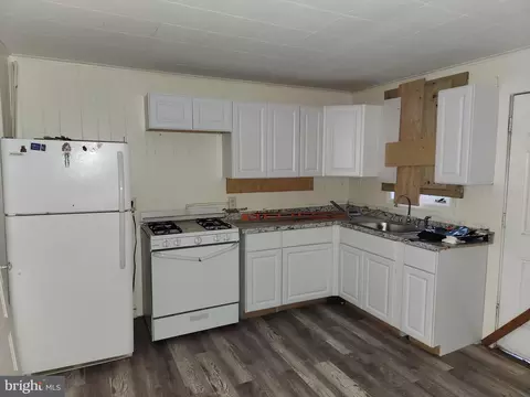 4114 Grace, Baltimore City, MD 21226 photo 5
