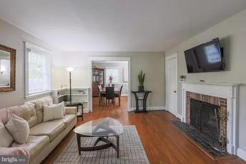 4100 Westview Rd, Baltimore, MD 21218 photo 3