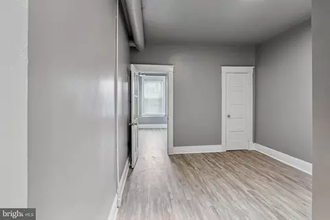Entry Way - 2537 Quantico Ave, Baltimore, MD 21215 photo 5 of 7