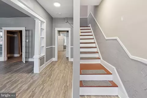 Entry Way - 2537 Quantico Ave, Baltimore, MD 21215 photo 3 of 7
