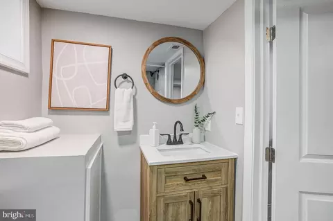 1704 E 32nd St, Baltimore, MD 21218 photo 35