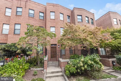 917 Stubblefield Ln, Baltimore, MD 21202