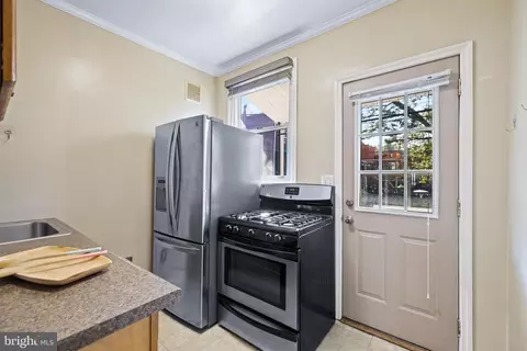 1111 W 40th St, Baltimore, MD 21211 photo 11