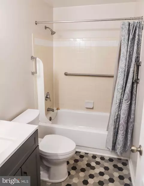 23 12 Cobber Ln, Baltimore, MD 21229 photo 40