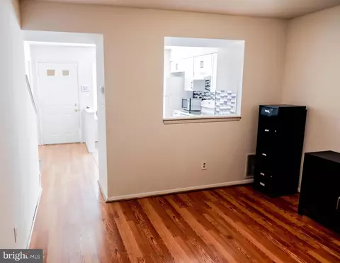 23 12 Cobber Ln, Baltimore, MD 21229 photo 19
