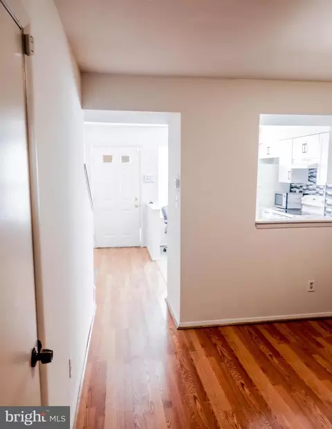 23 12 Cobber Ln, Baltimore, MD 21229 photo 18