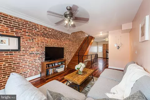 425 S Robinson St, Baltimore, MD 21224 photo 3