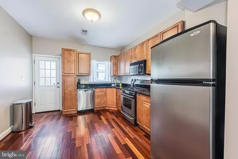 425 S Robinson St, Baltimore, MD 21224 photo 9