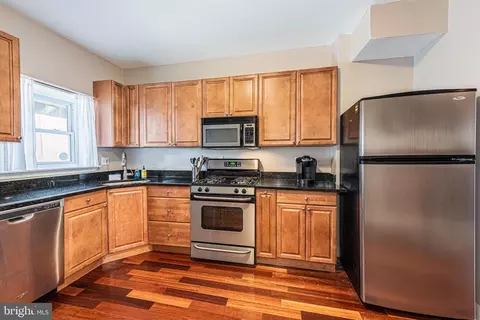 425 S Robinson St, Baltimore, MD 21224 photo 10