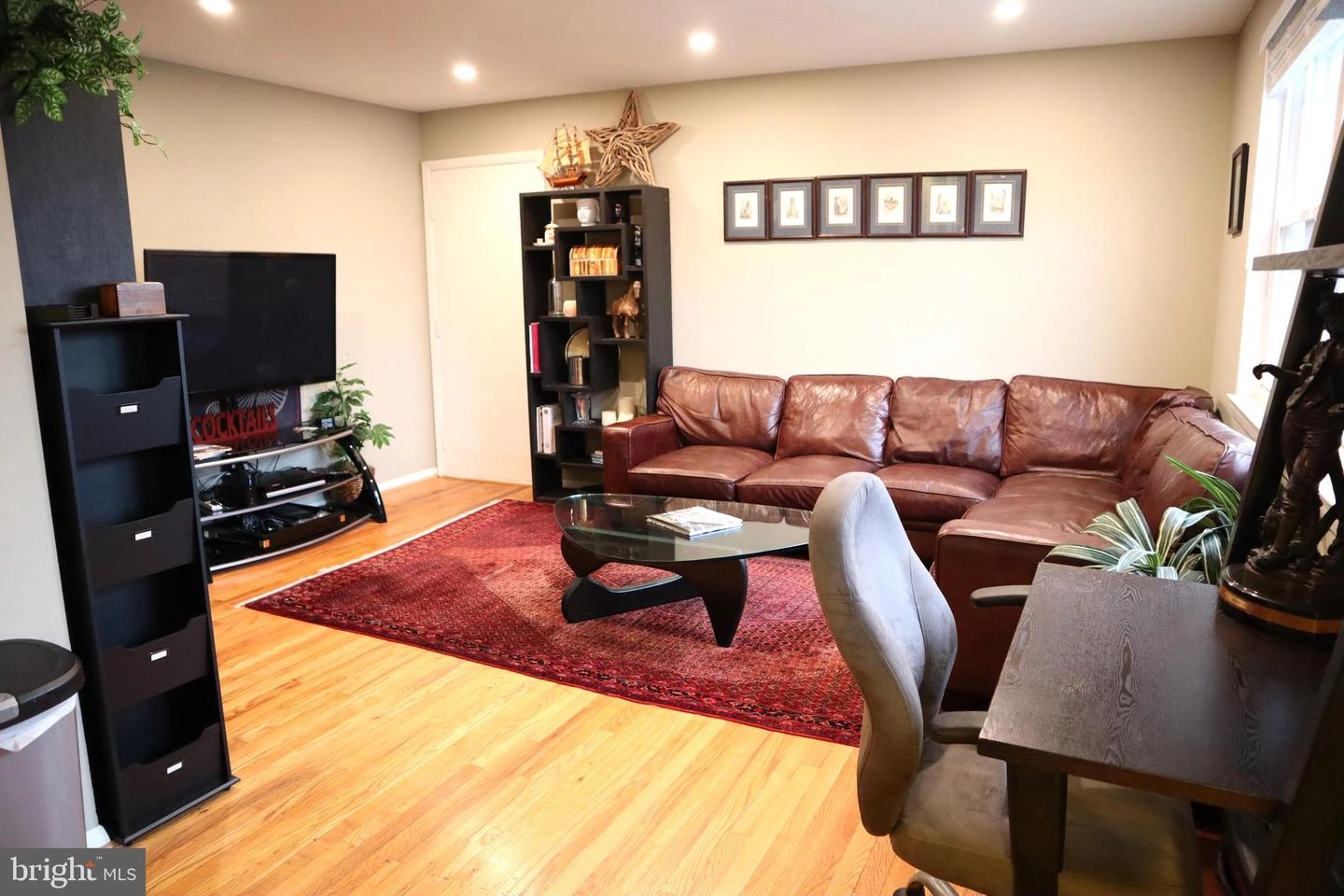 4407 Falls Bridge Dr #E, Baltimore, MD 21211 photo 3