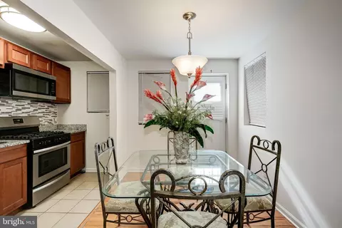 Dining - 3619 Brehms Ln, Baltimore, MD 21213 photo 1 of 3