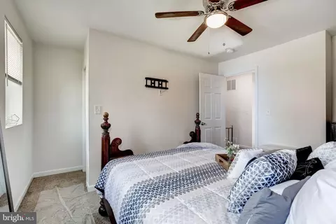 Bedroom - 3619 Brehms Ln, Baltimore, MD 21213 photo 6 of 8