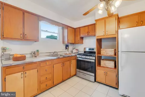 4405 Springwood Ave, Baltimore, MD 21206 photo 9