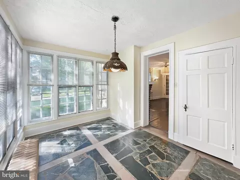 707 Dryden Dr, Baltimore, MD 21229 photo 14