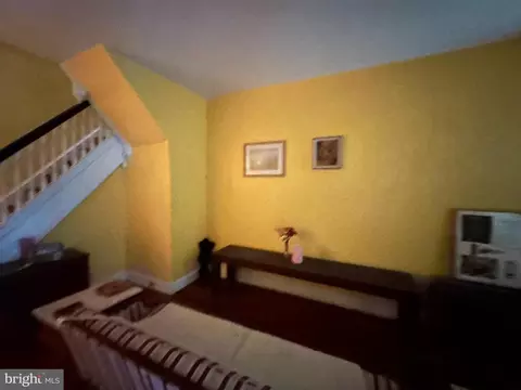 1821 N Mount St, Baltimore, MD 21217 photo 9