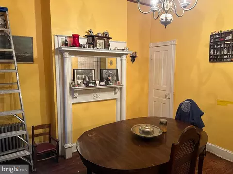 1821 N Mount St, Baltimore, MD 21217 photo 4