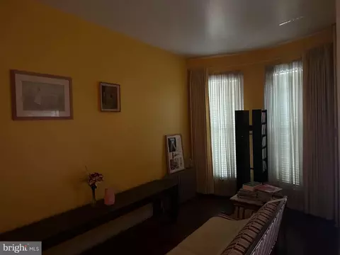 1821 N Mount St, Baltimore, MD 21217 photo 7