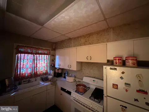 1821 N Mount St, Baltimore, MD 21217 photo 11