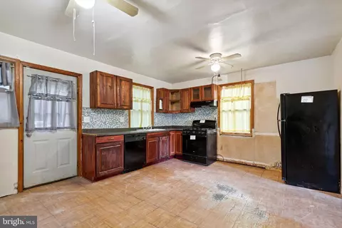 313 Charter Oak Ave, Baltimore, MD 21212 photo 17